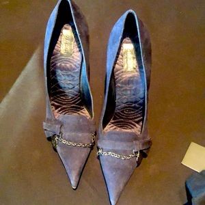 Gucci shoes pre owned no negotiation!